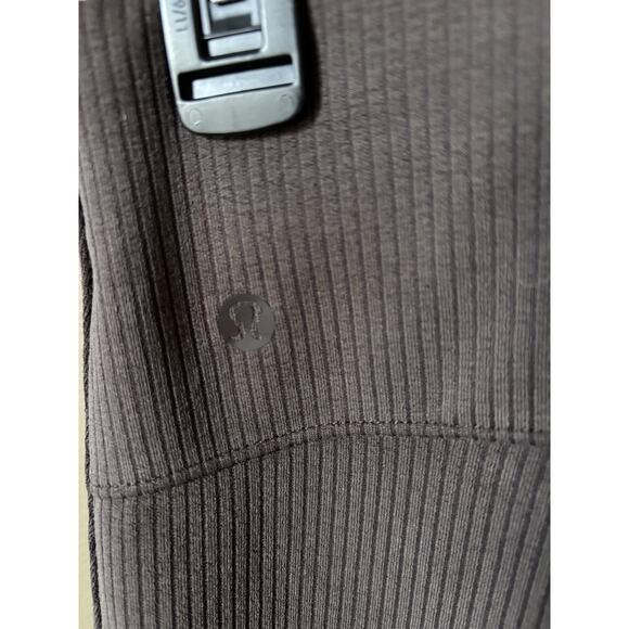 Lululemon Ribbed Softstreme Flared Pant, Espresso, Size 6 - Picture 2 of 8